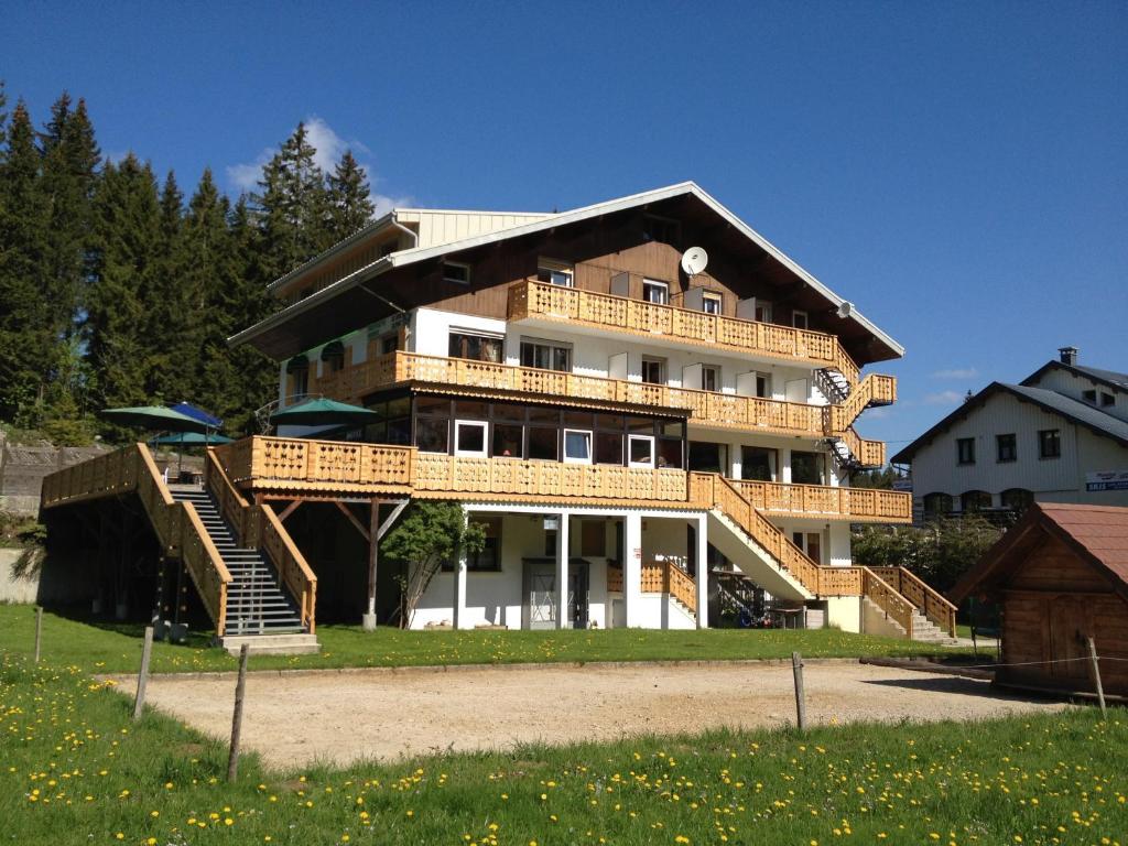 Hotel Restaurant La Darbella Les Rousses Zewnętrze zdjęcie